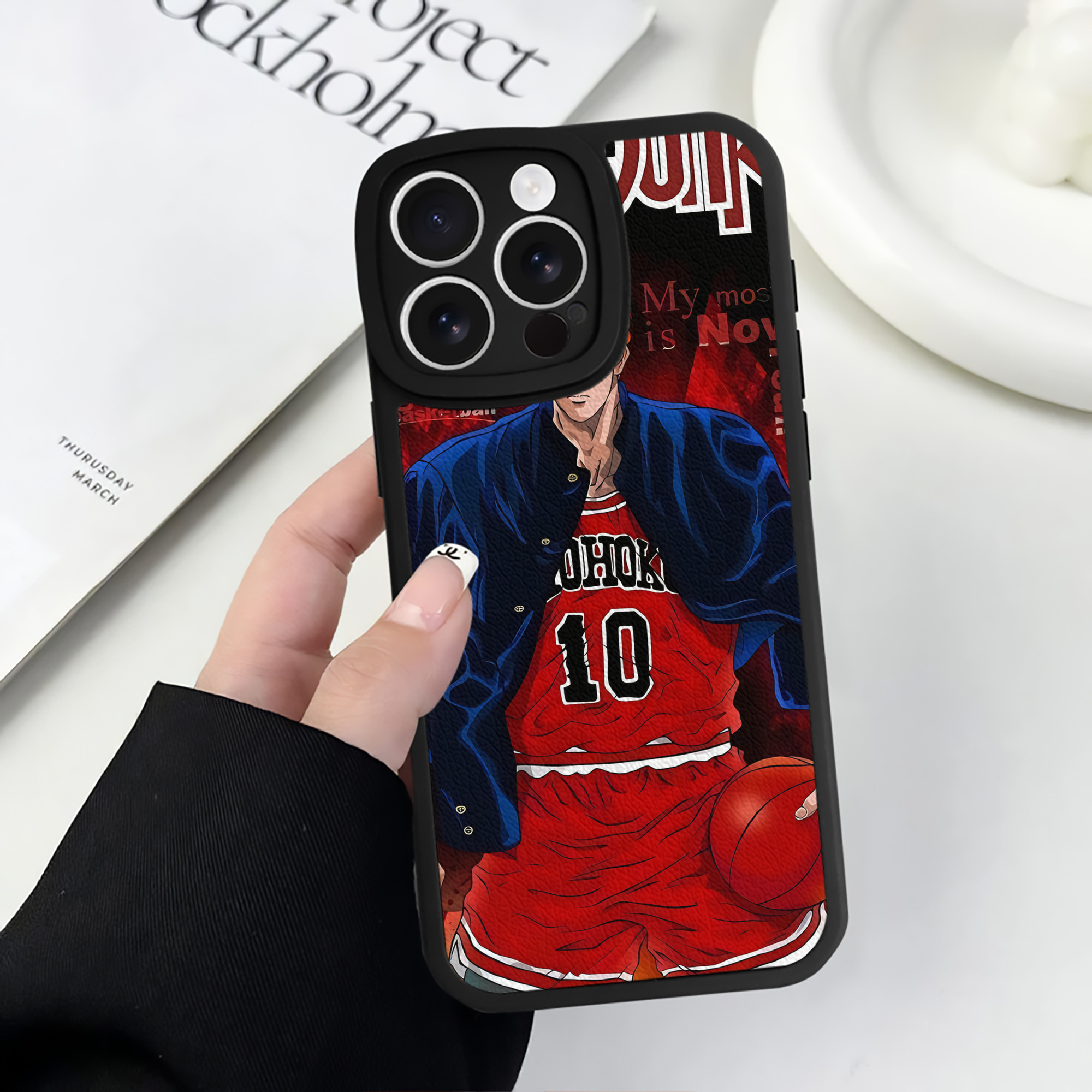 （画像用） SLAM DUNK／スラムダンク 【iPhone 16シリーズ対応】シリコンスマホケース（レザー調） 材質：シリコン